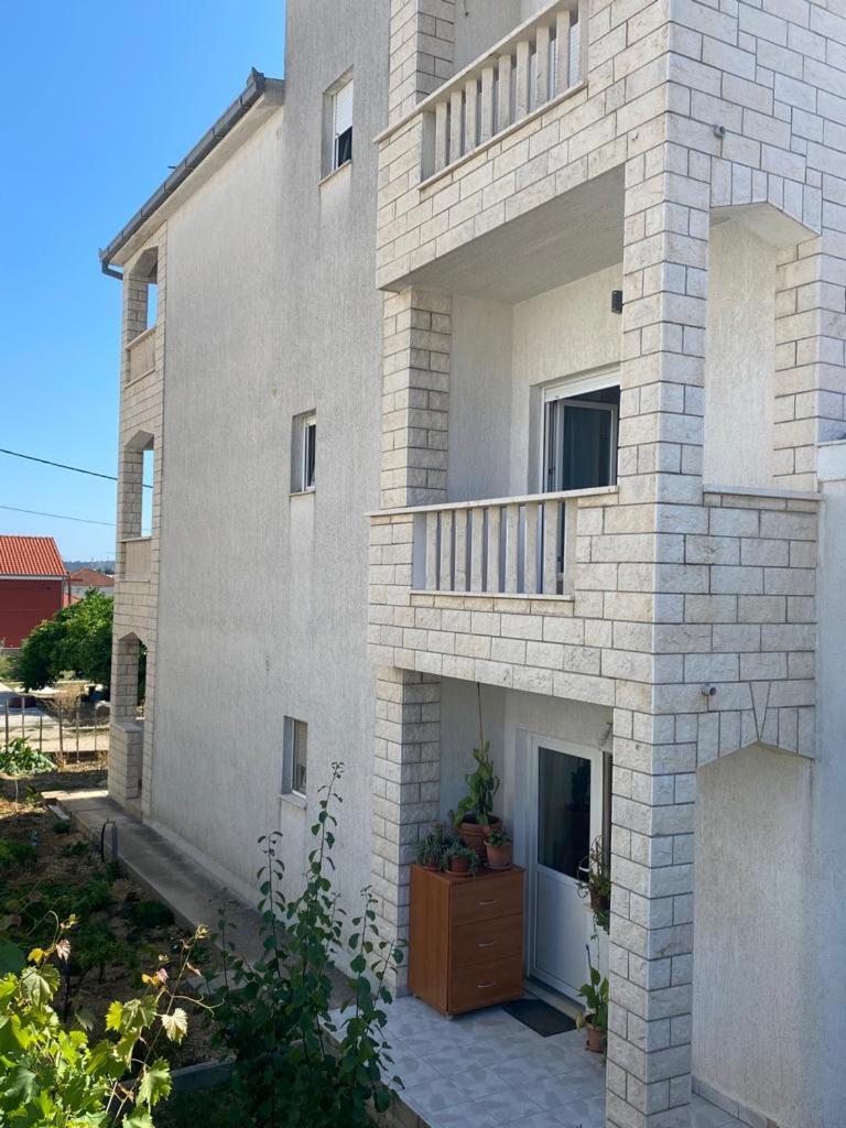 Apartmani Josipa 트로기르 외부 사진